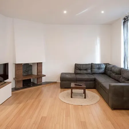 Apartment Superb Near Porte Italy *